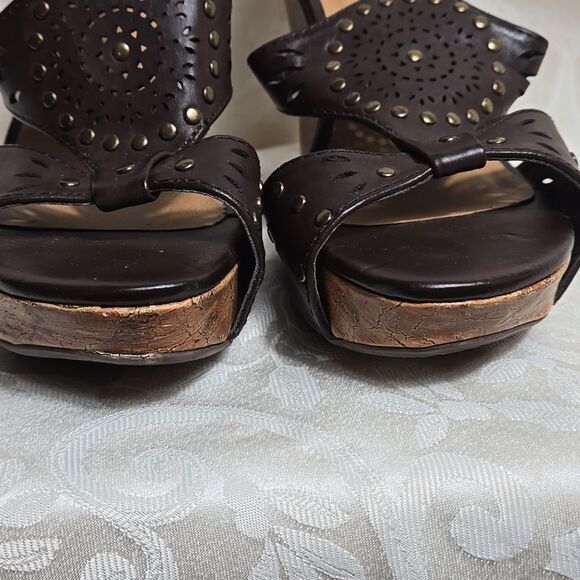 Charlotte Russe Brown Faux Leatger Wedge Sandals - Picture 5 of 7